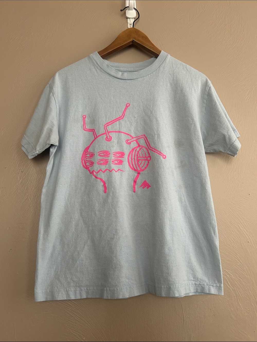 Emerica Colab W Toy Machine Light Blue Graphic Tee W/ Pink Alien Print. Medium